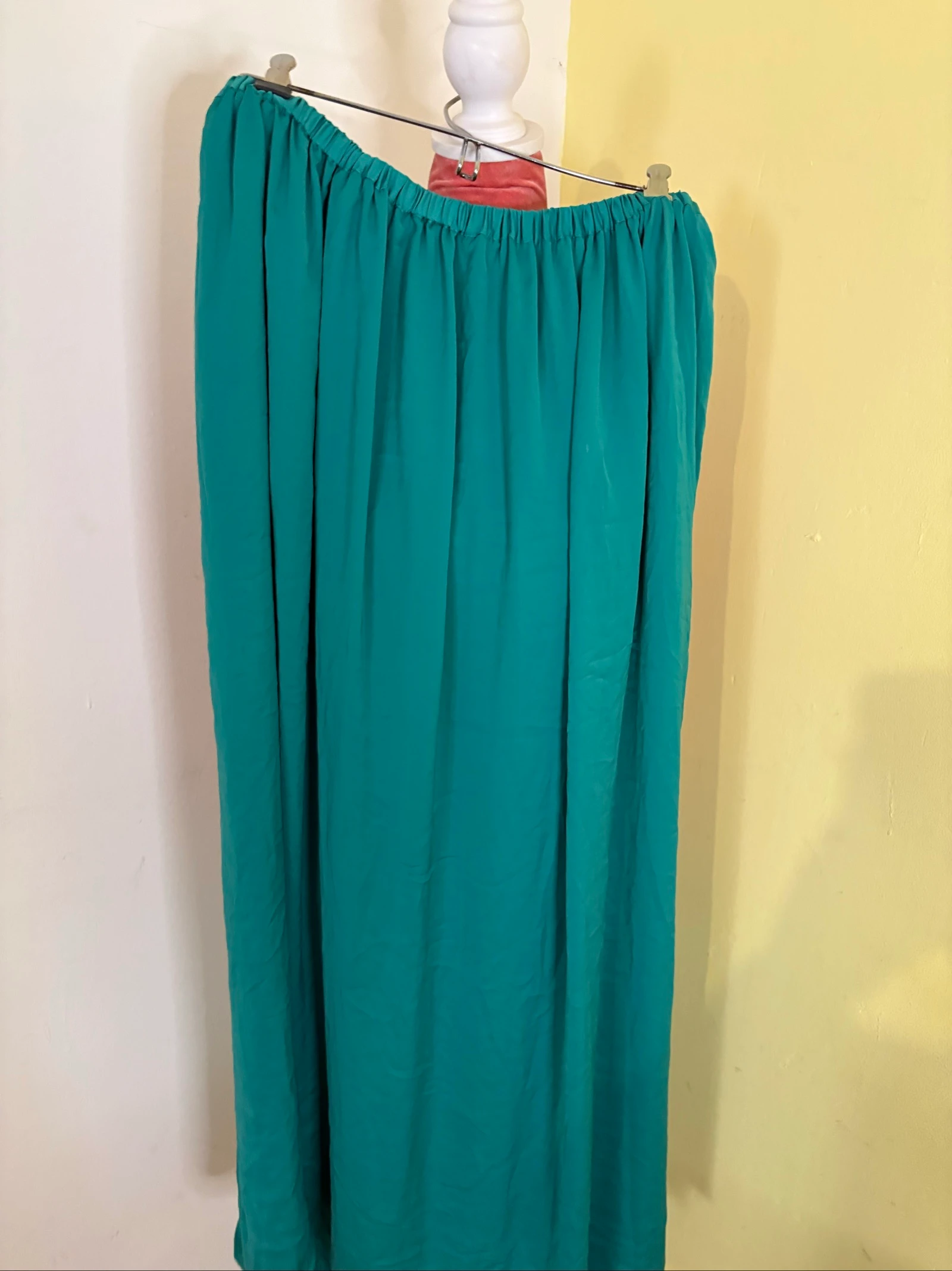 Jupe longue maxi fluide vert émeraude taille élastique – photo 5